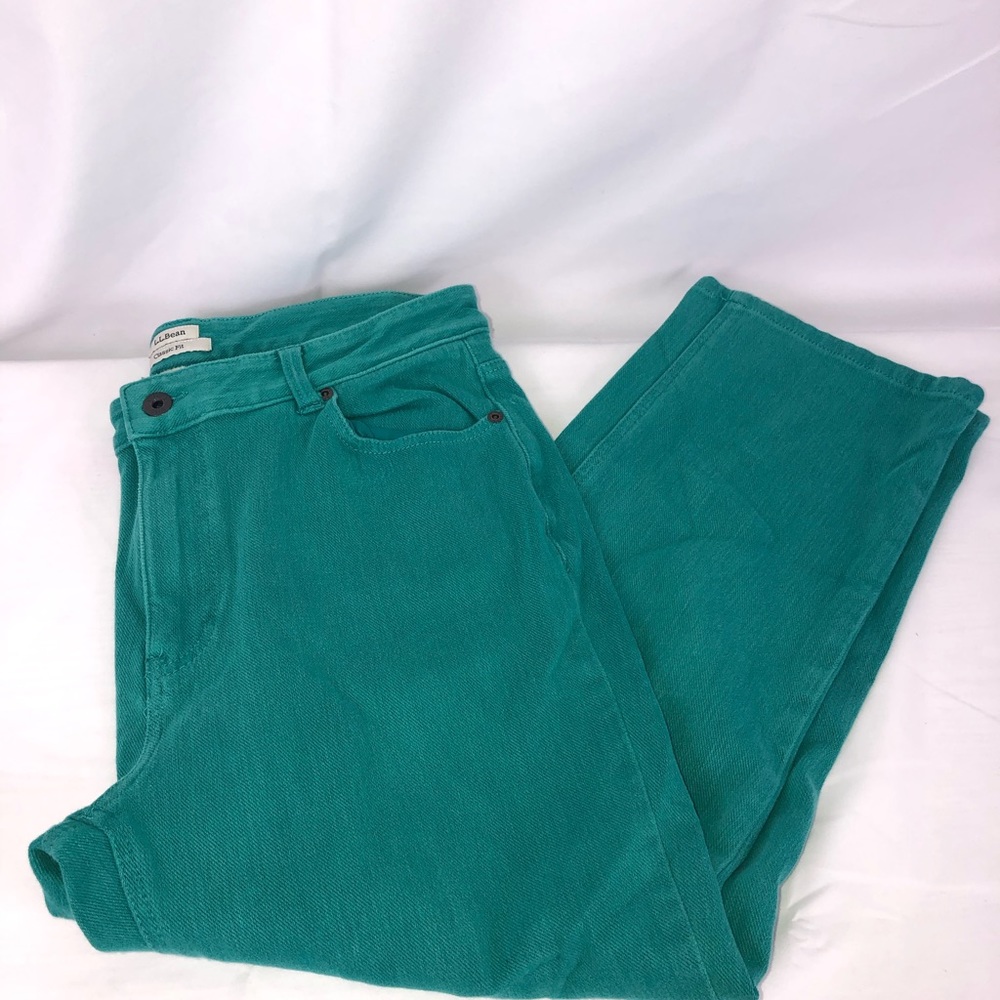Women's Green LL Bean Green Pants Classic Fit Size 12